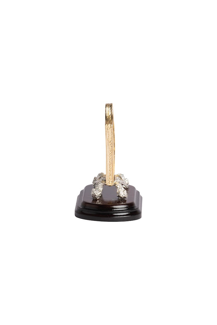 ANGEL EN MARCO PLATA CON PEDESTAL DORADO BASE MADERA