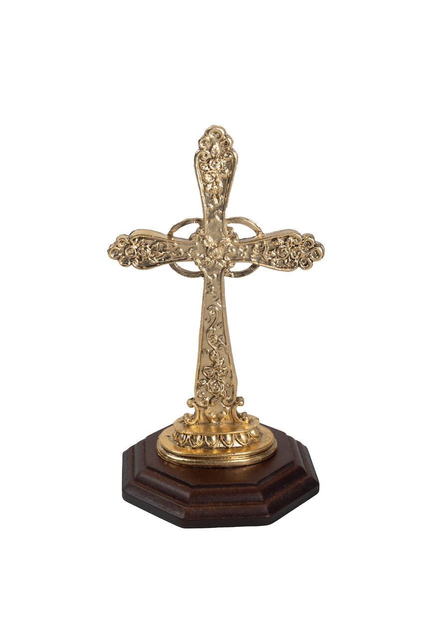 CRUZ BODA DORADA CON BASE MADERA
